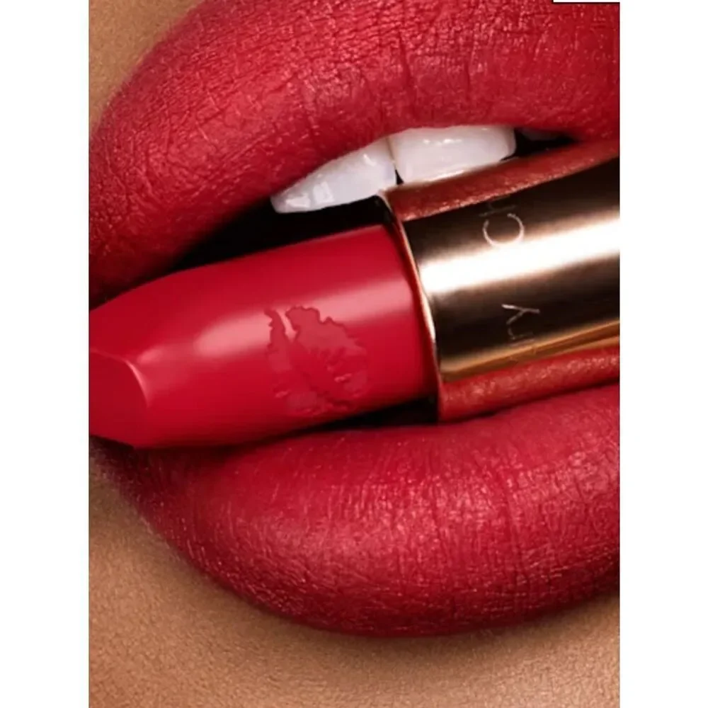 Charlotte Tilbury HOT LIPS in CARINA'S LOVE